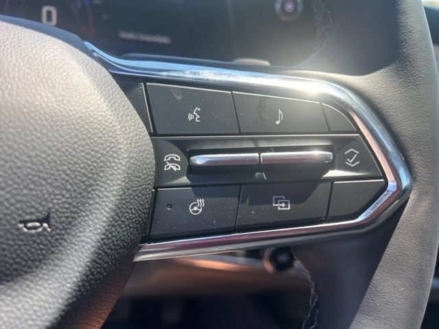 New 2026 Chevrolet Equinox LT w/ Convenience Package II FWD image 19