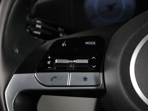Certified 2024 Hyundai Elantra Limited FWD image 28