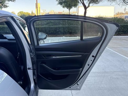 Used 2019 MAZDA MAZDA3 AWD Sedan w/ Select Package image 13