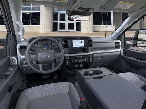 New 2026 Ford F350 XLT w/ 360-Degree Camera Package RWD image 9