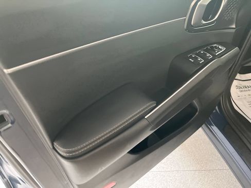 Used 2026 Kia Sorento S w/ S Panoramic Sunroof Package FWD image 11