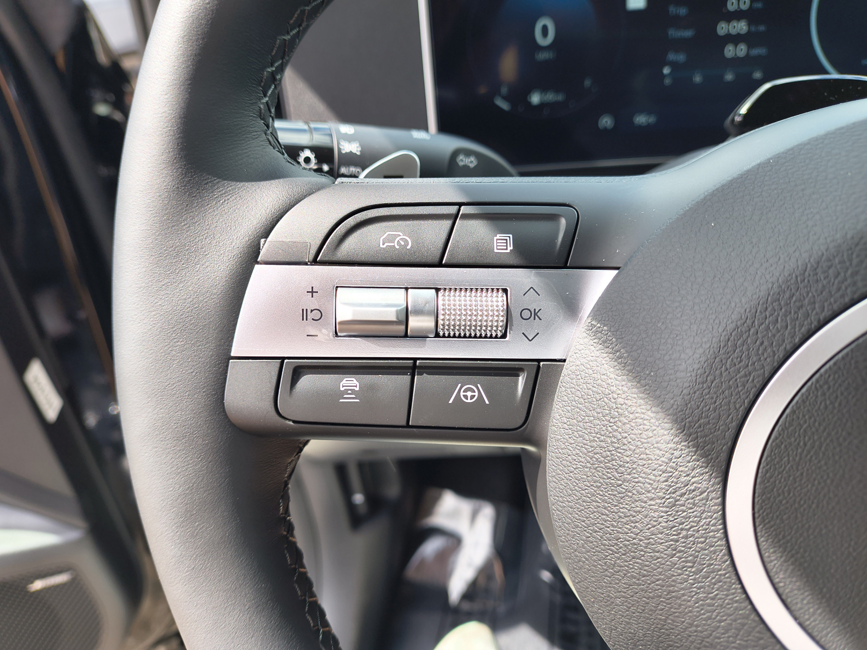 New 2026 Hyundai Tucson Limited FWD image 31