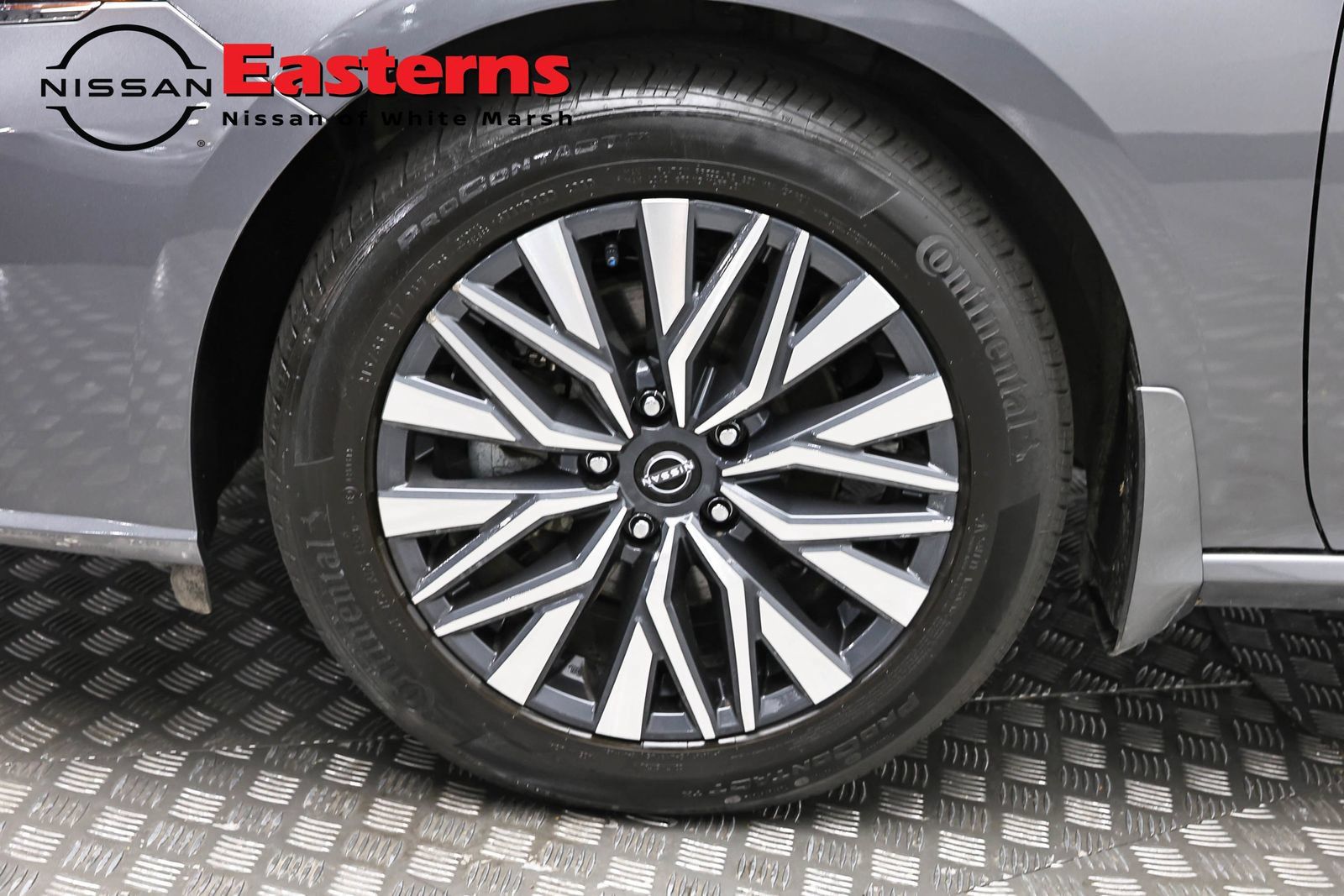 Used 2024 Nissan Altima 2.5 SV AWD/4WD image 31