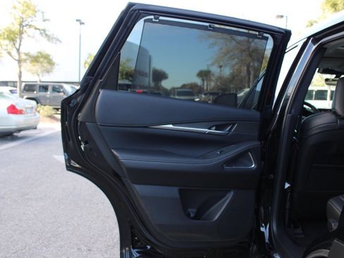 Certified 2025 INFINITI QX60 Luxe image 27