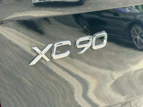 Used 2023 Volvo XC90 B5 Core w/ Protection Package Premier AWD/4WD image 14