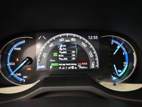 Used 2024 Toyota RAV4 SE w/ Weather & Moonroof Package AWD/4WD image 10