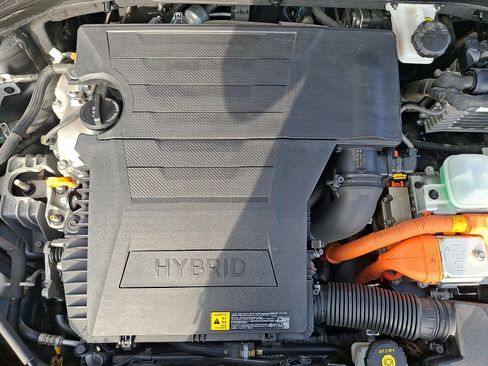 Used 2018 Kia Niro LX image 28