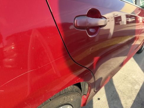 Used 2014 Toyota Camry LE image 6