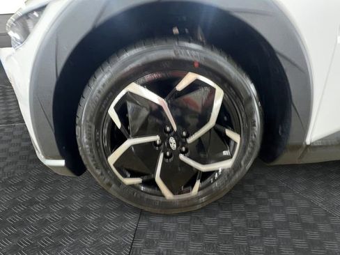 Used 2024 Hyundai Ioniq 5 SEL image 14