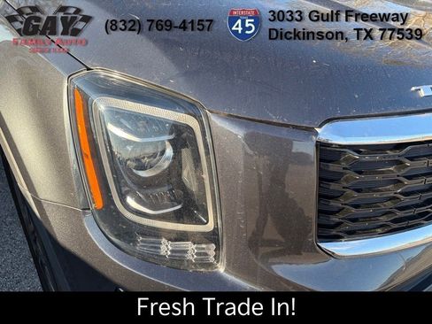 Certified 2022 Kia Telluride LX image 5