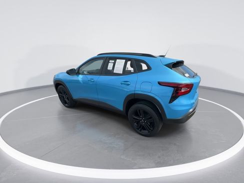 Used 2025 Chevrolet Trax ACTIV w/ Driver Confidence Package image 6