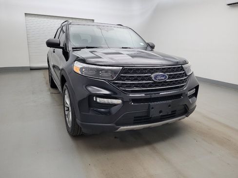 Used 2020 Ford Explorer XLT w/ Equipment Group 202A image 14