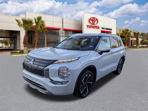 Used 2024 Mitsubishi Outlander SEL image 8