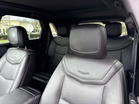 Used 2025 Cadillac XT5 Premium Luxury image 23
