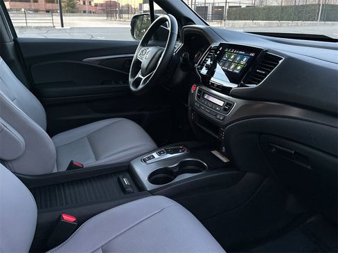 Used 2022 Honda Passport EX-L image 10