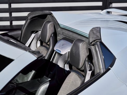 Used 2024 Chevrolet Corvette Stingray Premium Conv w/ Z51 Performance Package image 20