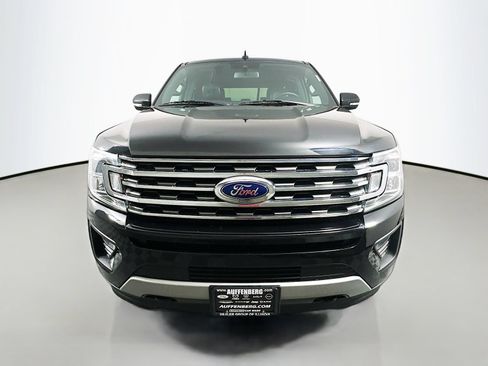 Used 2019 Ford Expedition XLT w/ Equipment Group 202A AWD/4WD image 2