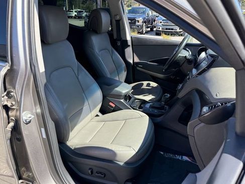 Used 2017 Hyundai Santa Fe Sport image 19