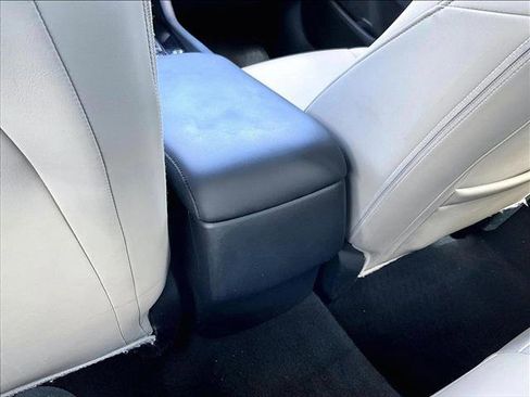 Used 2019 MAZDA MAZDA3 Hatchback image 22