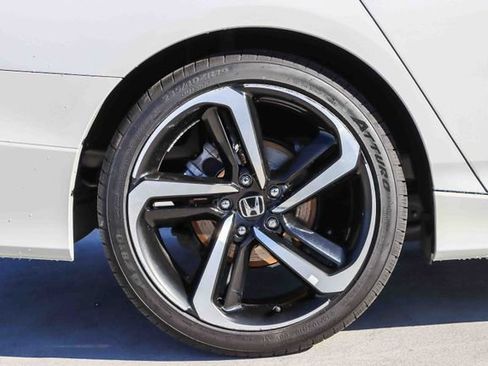 Used 2022 Honda Accord Sport image 10