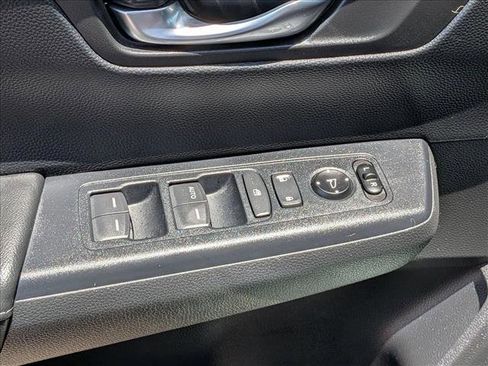 Used 2025 Honda CR-V LX image 11
