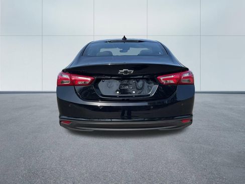 Used 2025 Chevrolet Malibu LT w/ Midnight Edition image 6