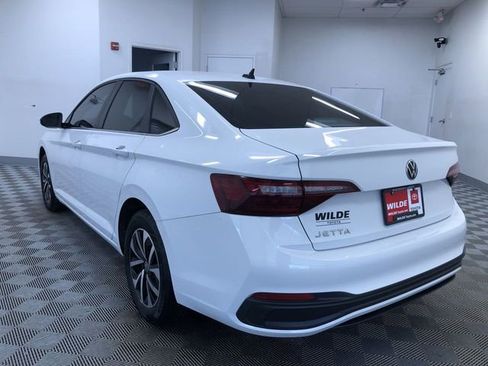 Used 2022 Volkswagen Jetta S image 12
