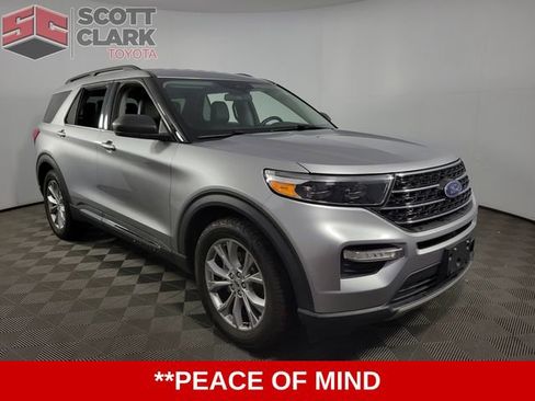 Used 2020 Ford Explorer XLT w/ Equipment Group 202A image 3