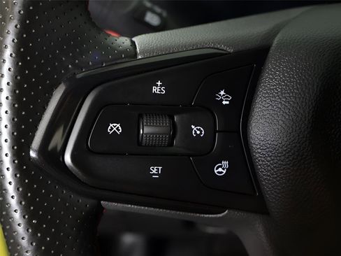 Used 2024 Chevrolet Trax RS image 38