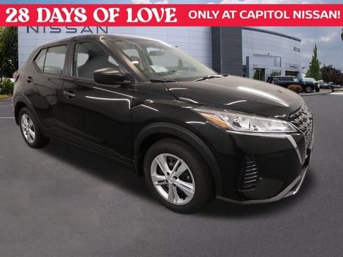 New 2025 Nissan Kicks Play S image 21