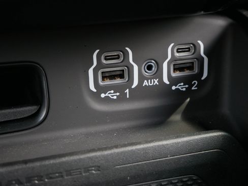 Used 2022 RAM 1500 Limited w/ Night Edition AWD/4WD image 33