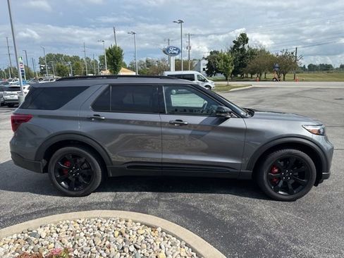 Used 2024 Ford Explorer ST w/ Equipment Group 401A image 5