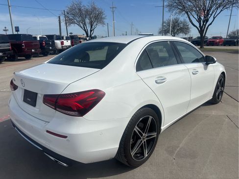 Used 2022 Mercedes-Benz A 220 image 3