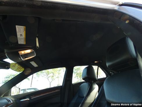 Used 2014 Chrysler 300 image 34