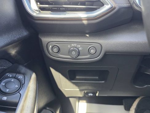 Used 2023 Chevrolet TrailBlazer ACTIV FWD image 19