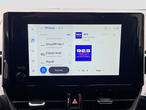 Used 2025 Toyota Corolla Hatchback image 15