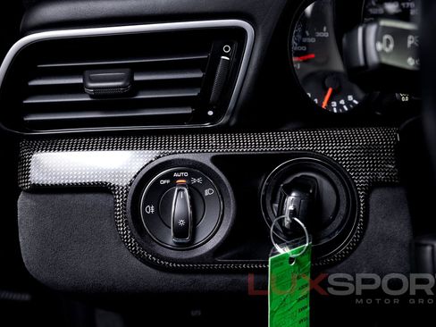 Used 2017 Porsche 911 Carrera GTS w/ GTS Interior Package image 27