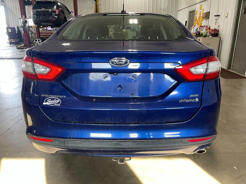 Used 2015 Ford Fusion SE FWD image 23