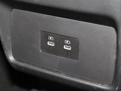 Used 2024 Nissan Rogue SL FWD image 31