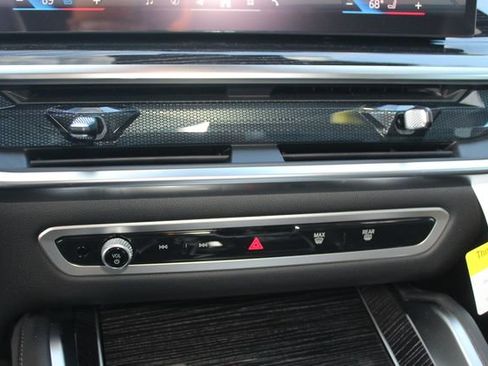 New 2026 BMW X6 xDrive40i w/ Executive Package image 14