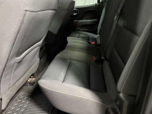 Used 2018 GMC Sierra 1500 SLE w/ Suspension Package, Off-Road AWD/4WD image 16