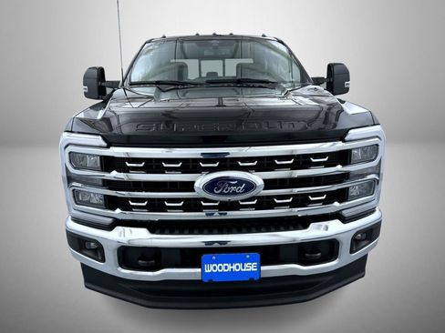 Used 2024 Ford F350 Lariat AWD/4WD image 2