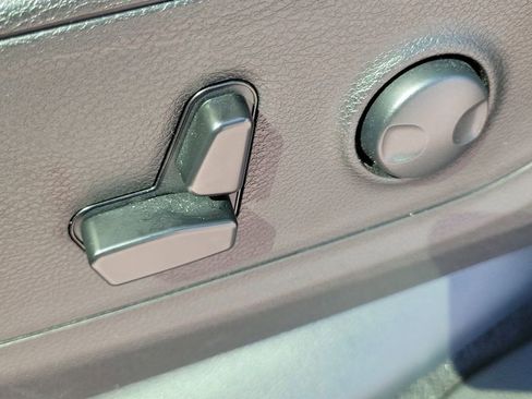 Used 2025 RAM 1500 Big Horn image 27