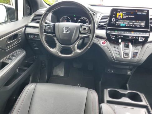 Used 2025 Honda Odyssey Sport-L image 16