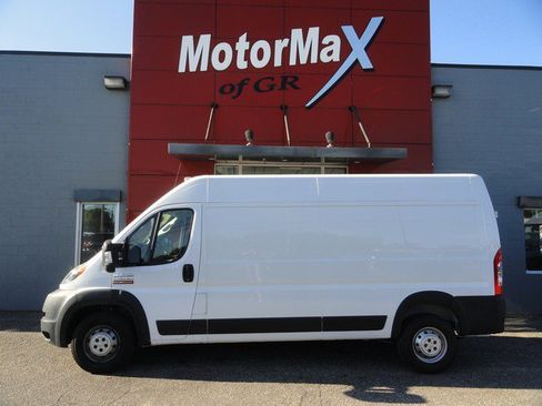 Used 2021 RAM ProMaster 2500 FWD image 5