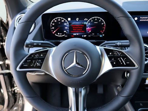 New 2026 Mercedes-Benz GLA 250 4MATIC image 31