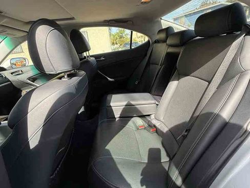 Used 2011 Lexus IS 250 image 22