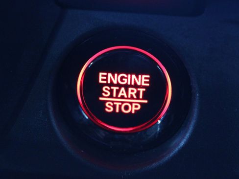 Used 2025 Honda Pilot TrailSport image 34