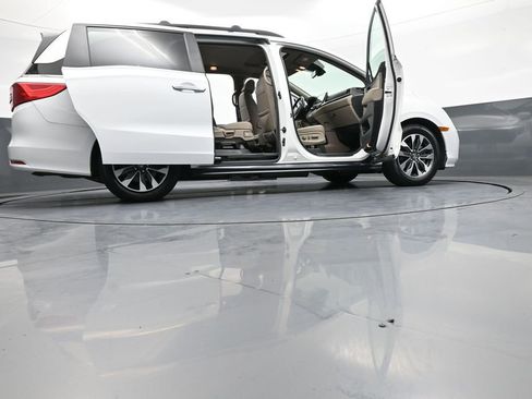 Certified 2023 Honda Odyssey EX-L image 50