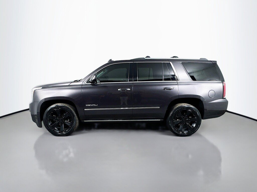 Used 2018 GMC Yukon Denali w/ Denali Ultimate Package AWD/4WD image 2